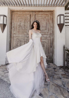 atelier tsourani bridal Νυφικό στράπλες με φούστα ασύμμετρη από μεταξωτό ταφτα